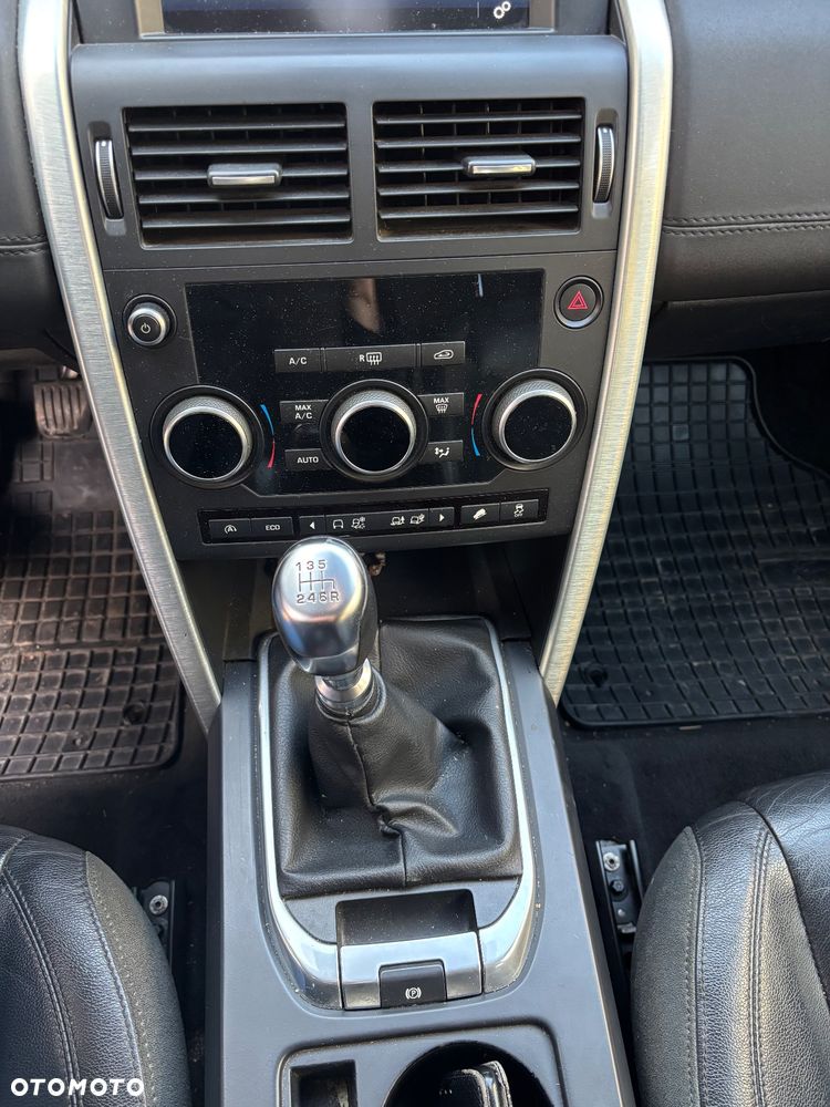 Land Rover Discovery Sport D150 FWD SE - 6