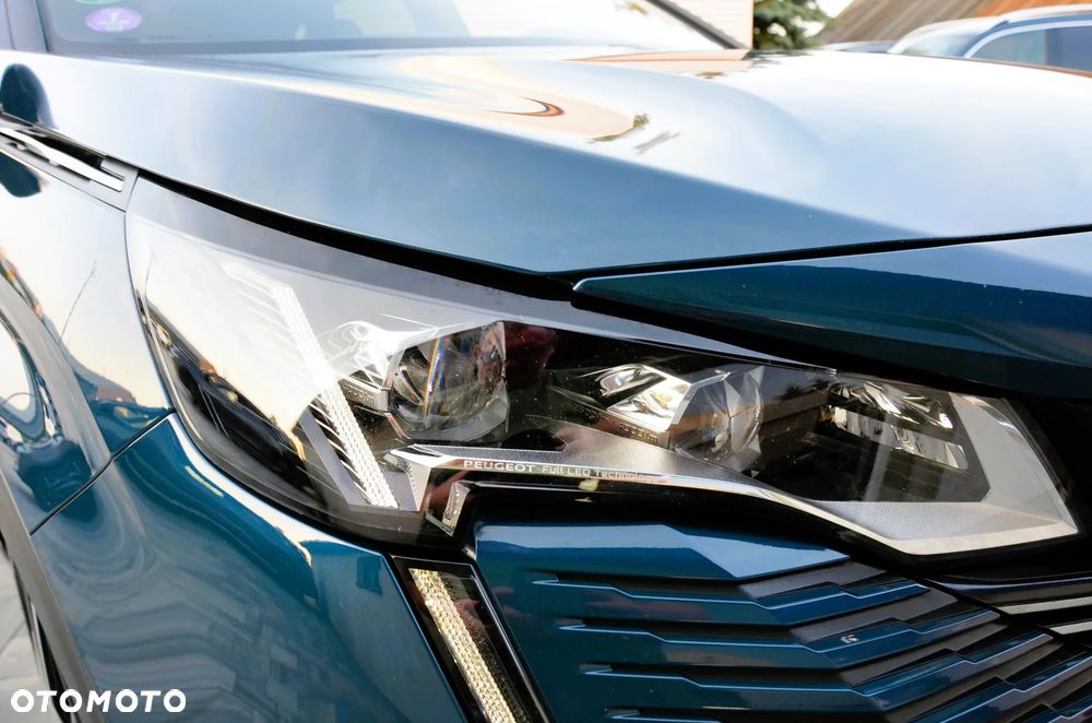 Peugeot 3008 1.6 PureTech HYbrid GT Line S&S EAT8 - 29