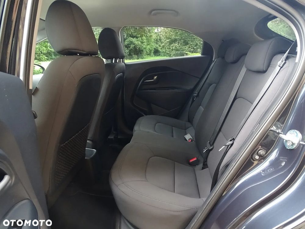 Kia Rio 1.2 Dream Team Edition - 18