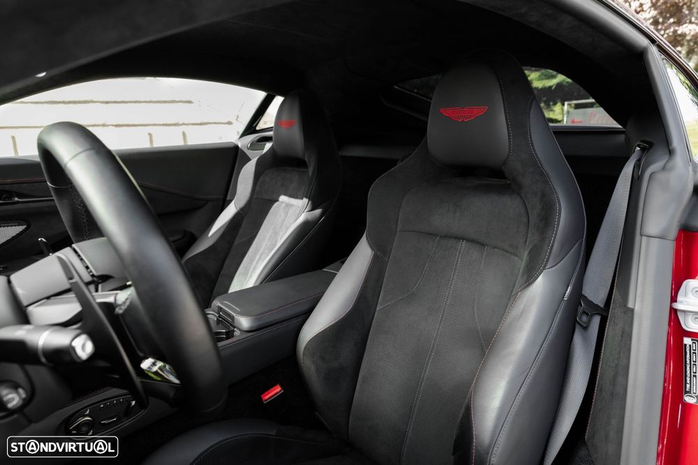 Aston Martin Vantage Coupe V8 - 20