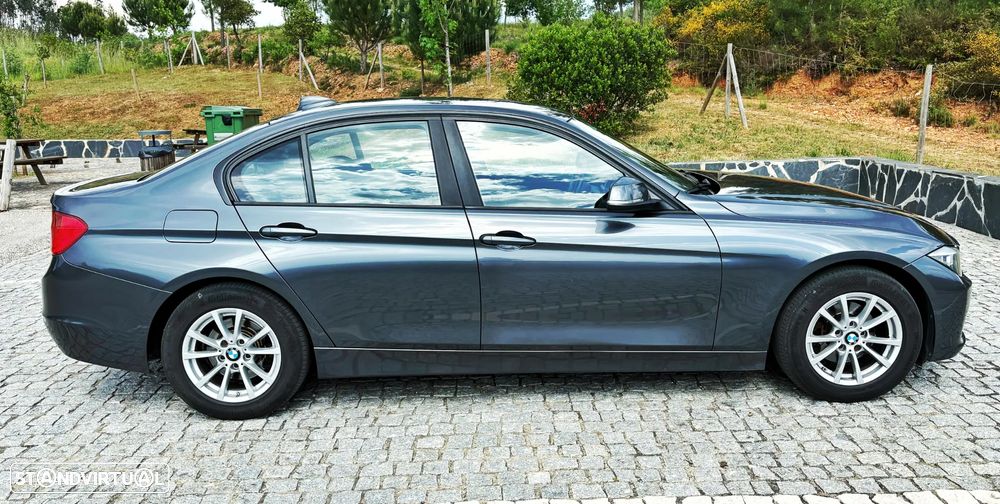 BMW 318 d - 5