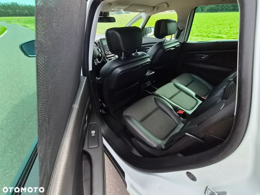 Renault Scenic 1.5 dCi Bose - 12