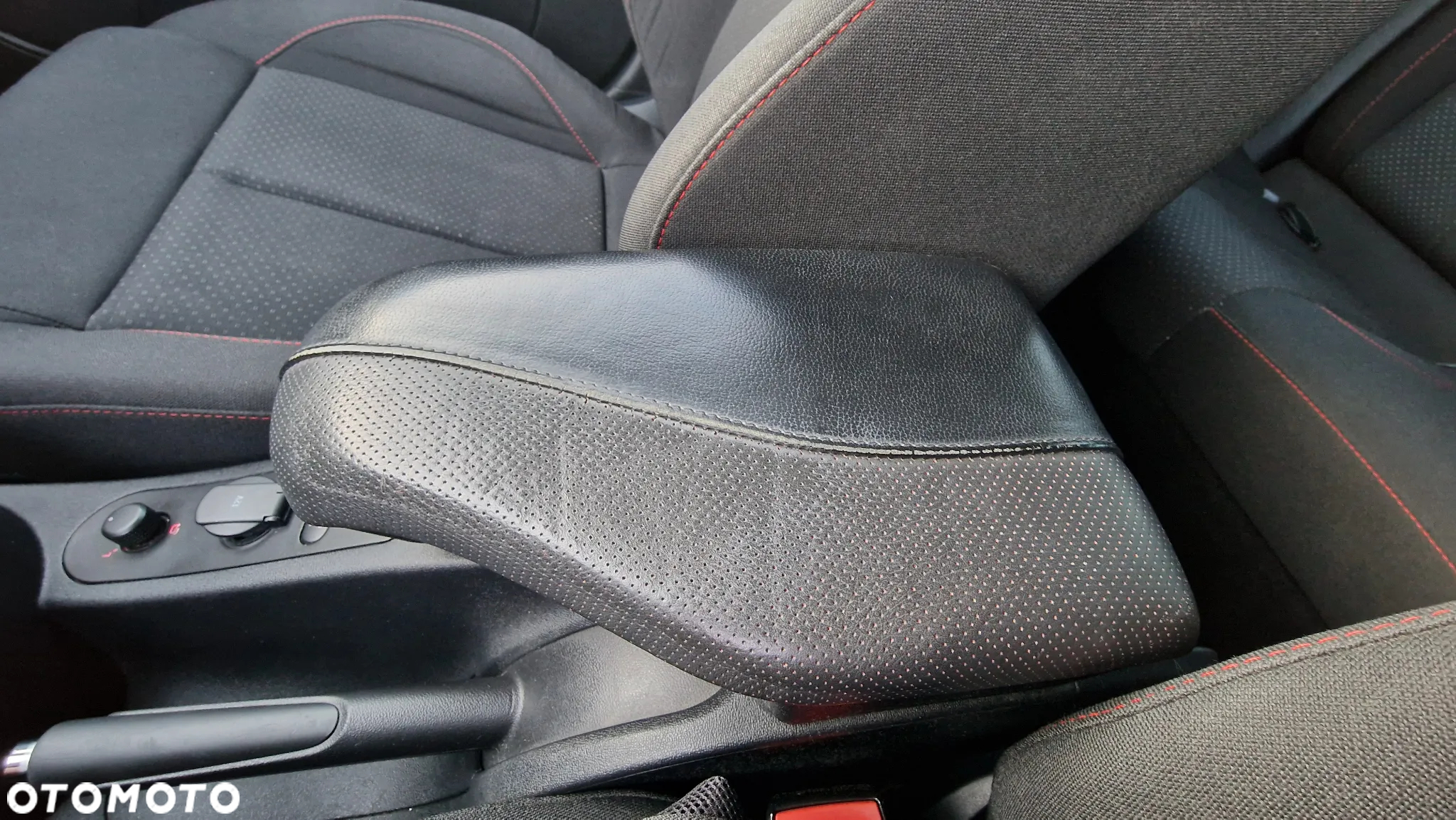 Seat Leon 2.0 TDI DPF FR - 17