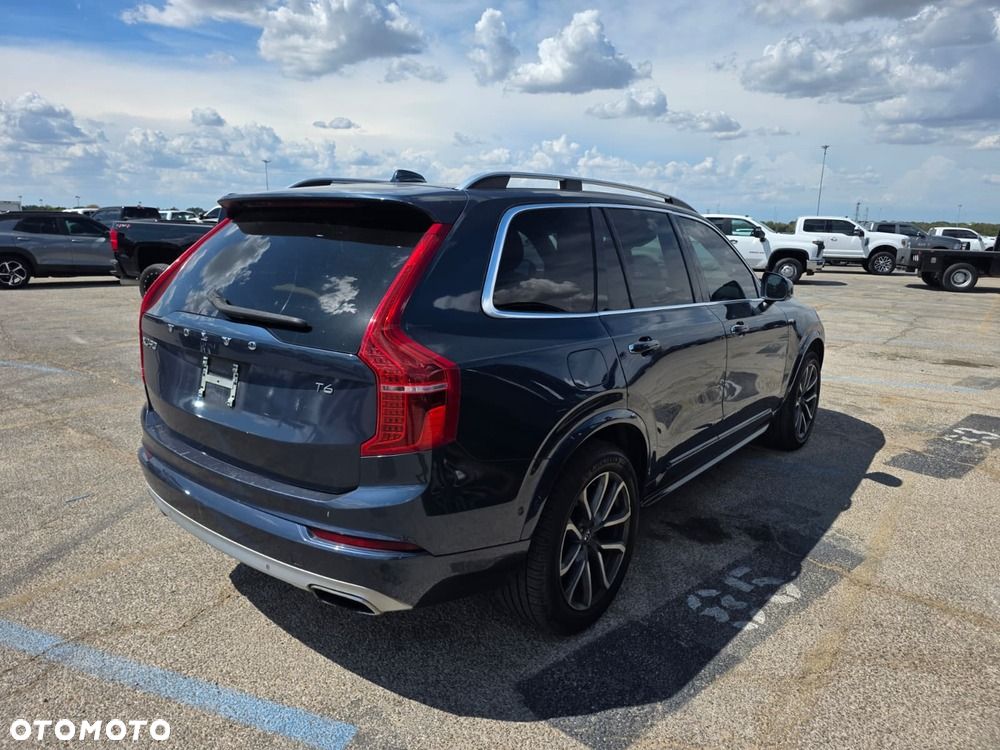 Volvo XC 90 - 7