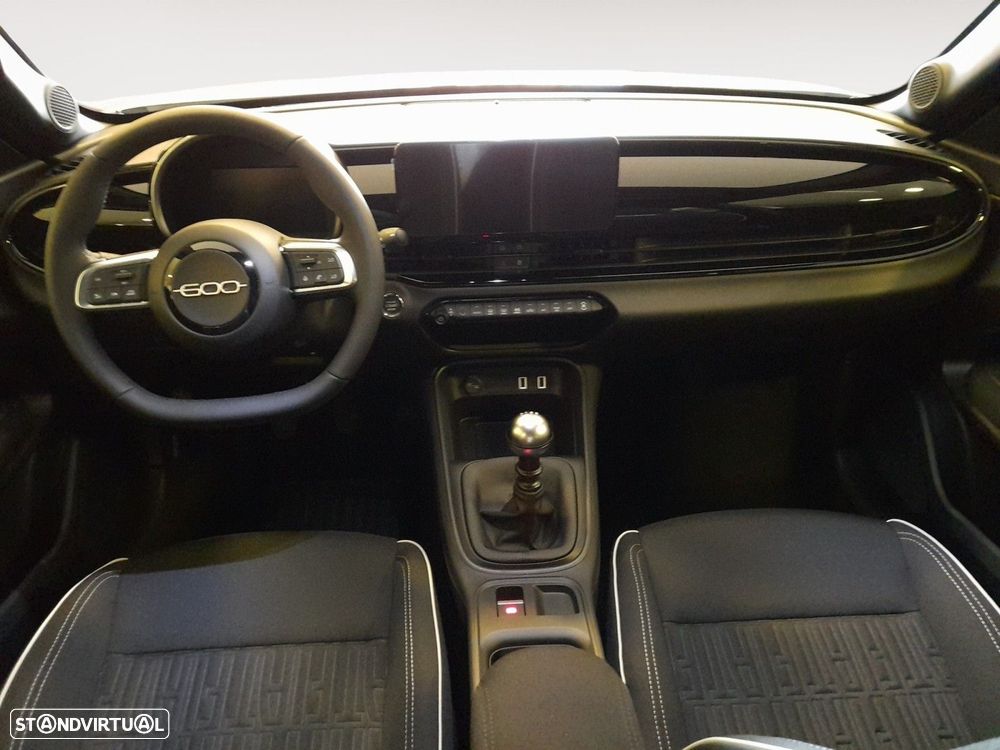 Fiat 600 1.2 Street - 10