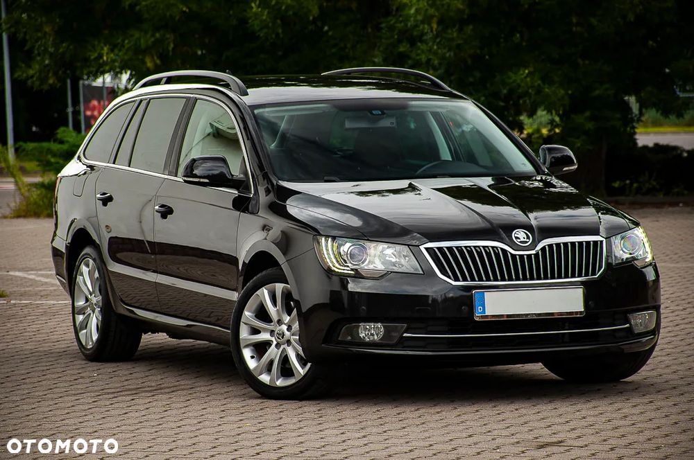 Skoda Superb 2.0 TDI Green tec DSG Elegance - 11