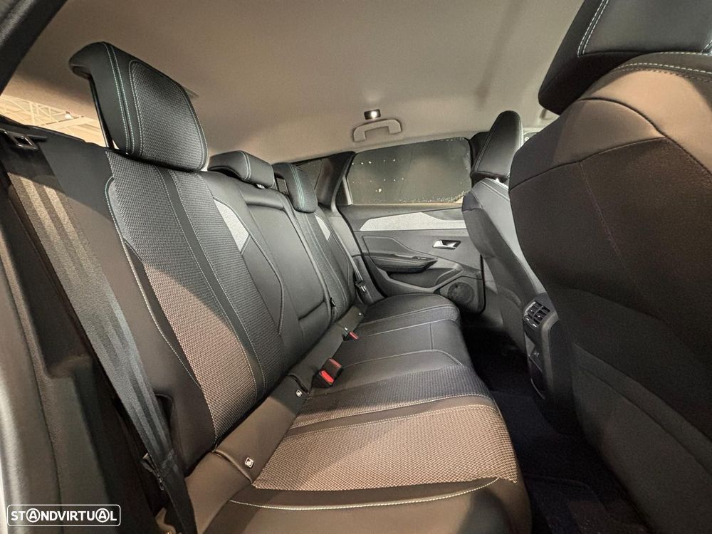 Peugeot 308 1.5 BlueHDi Allure EAT8 - 11