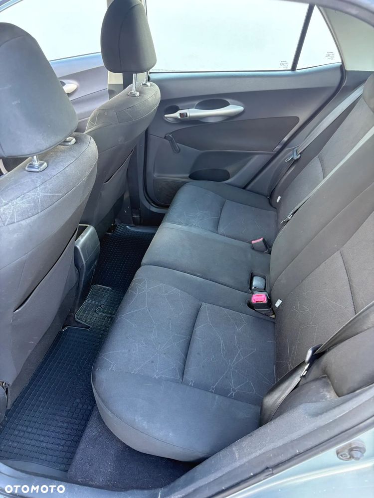 Toyota Auris 1.33 VVT-i Terra - 13