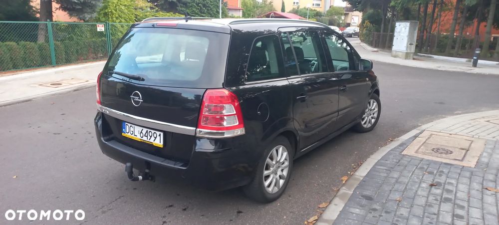 Opel Zafira 2009 photo 4