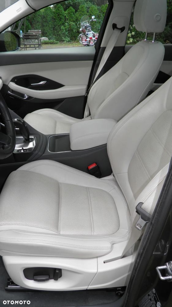Jaguar E-Pace P250 AWD S - 6