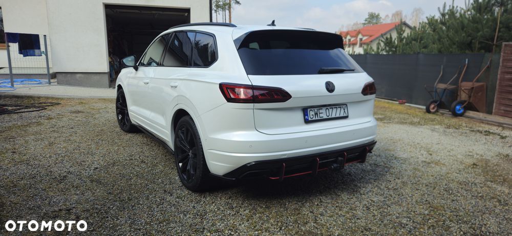 Volkswagen Touareg 4.0 V8 TDI SCR 4Mot R-Line - 11