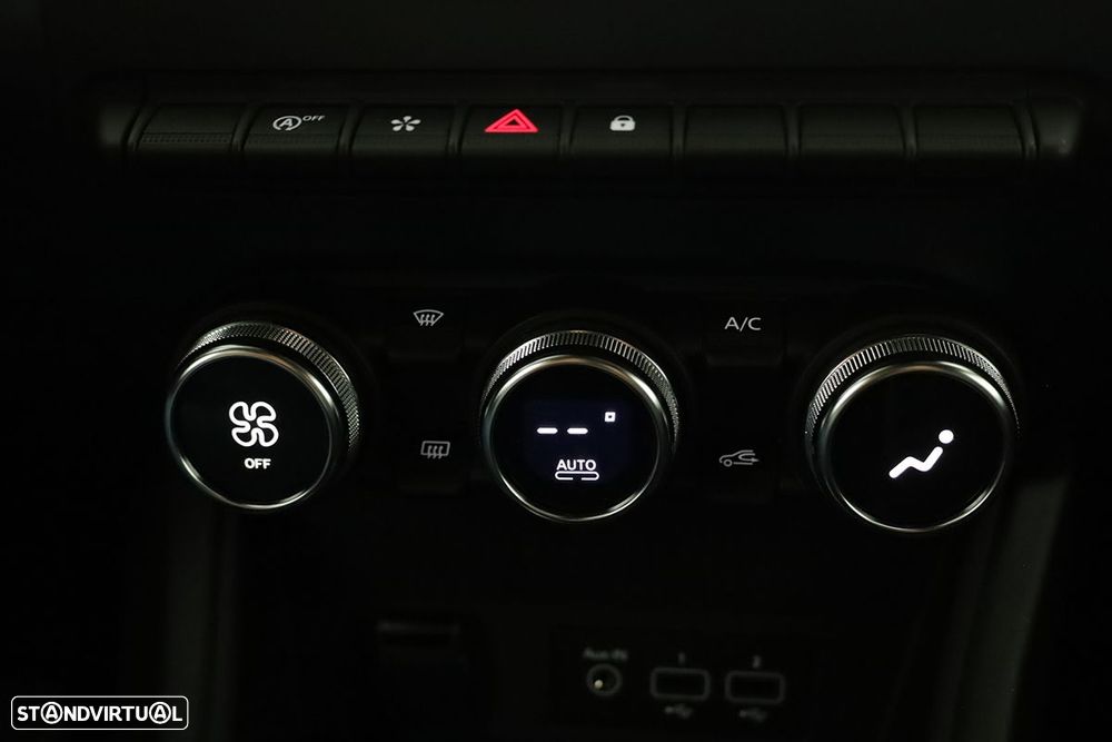 Renault Captur 1.0 TCe Techno Bi-Fuel - 12