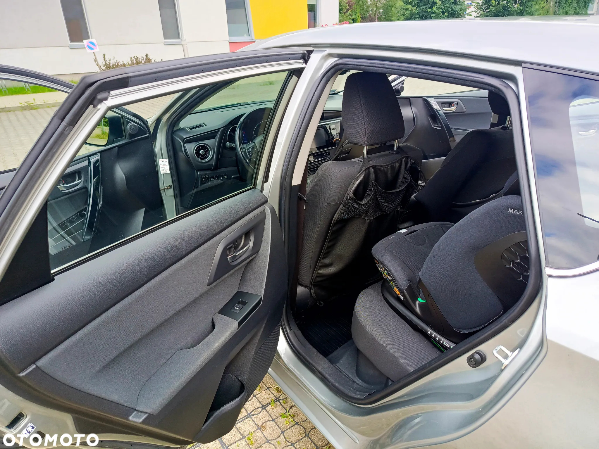 Toyota Auris Hybrid 135 Prestige - 15