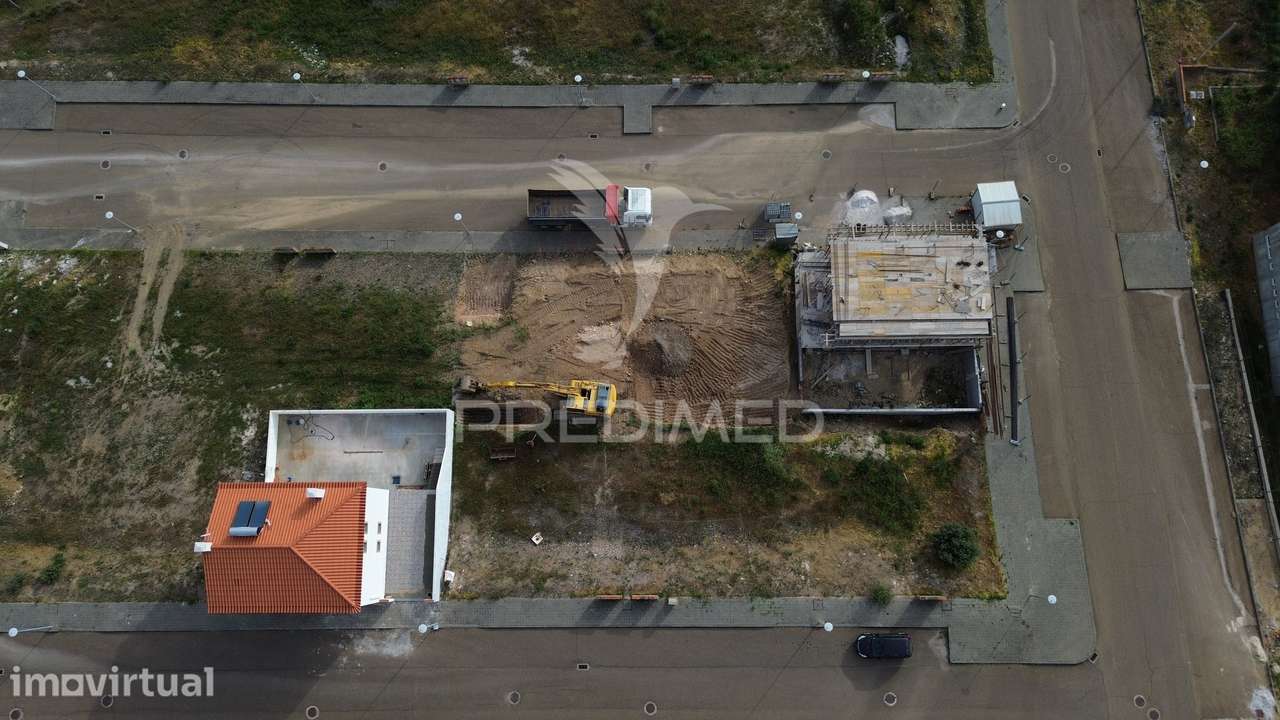Terreno Urbano de 200,20 m2 - Grande imagem: 2/5