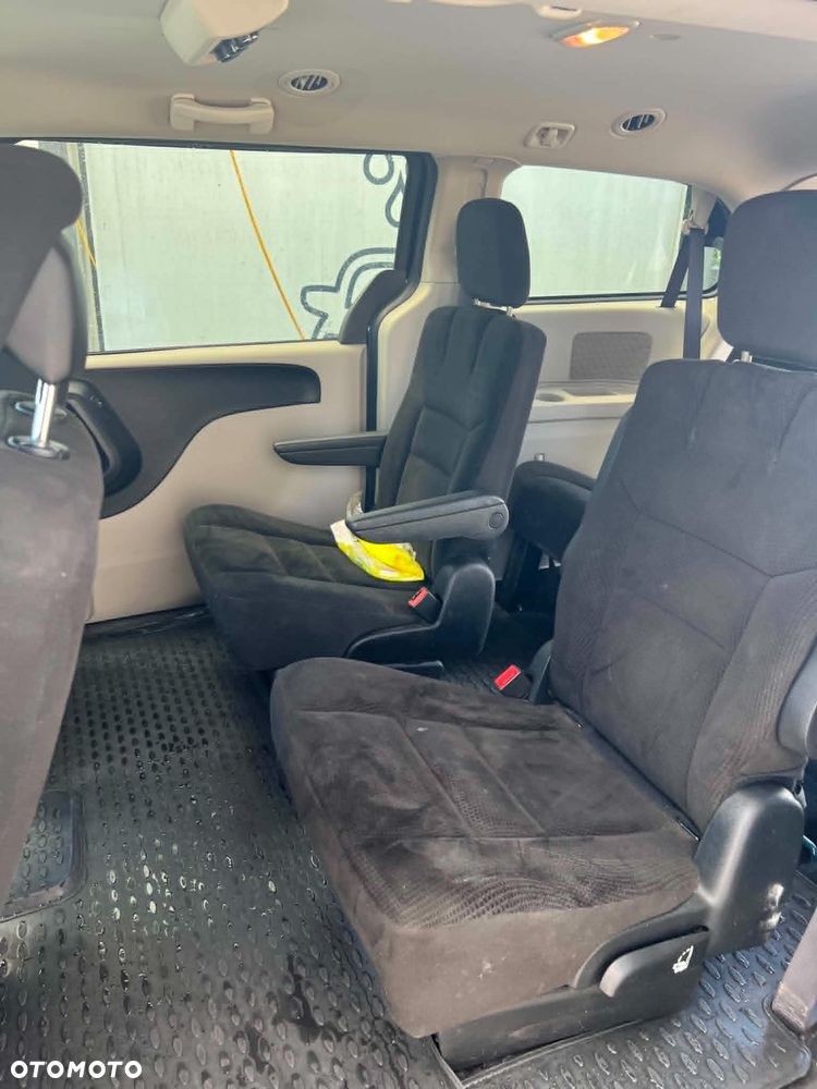 Dodge Grand Caravan 3.6 Express - 6