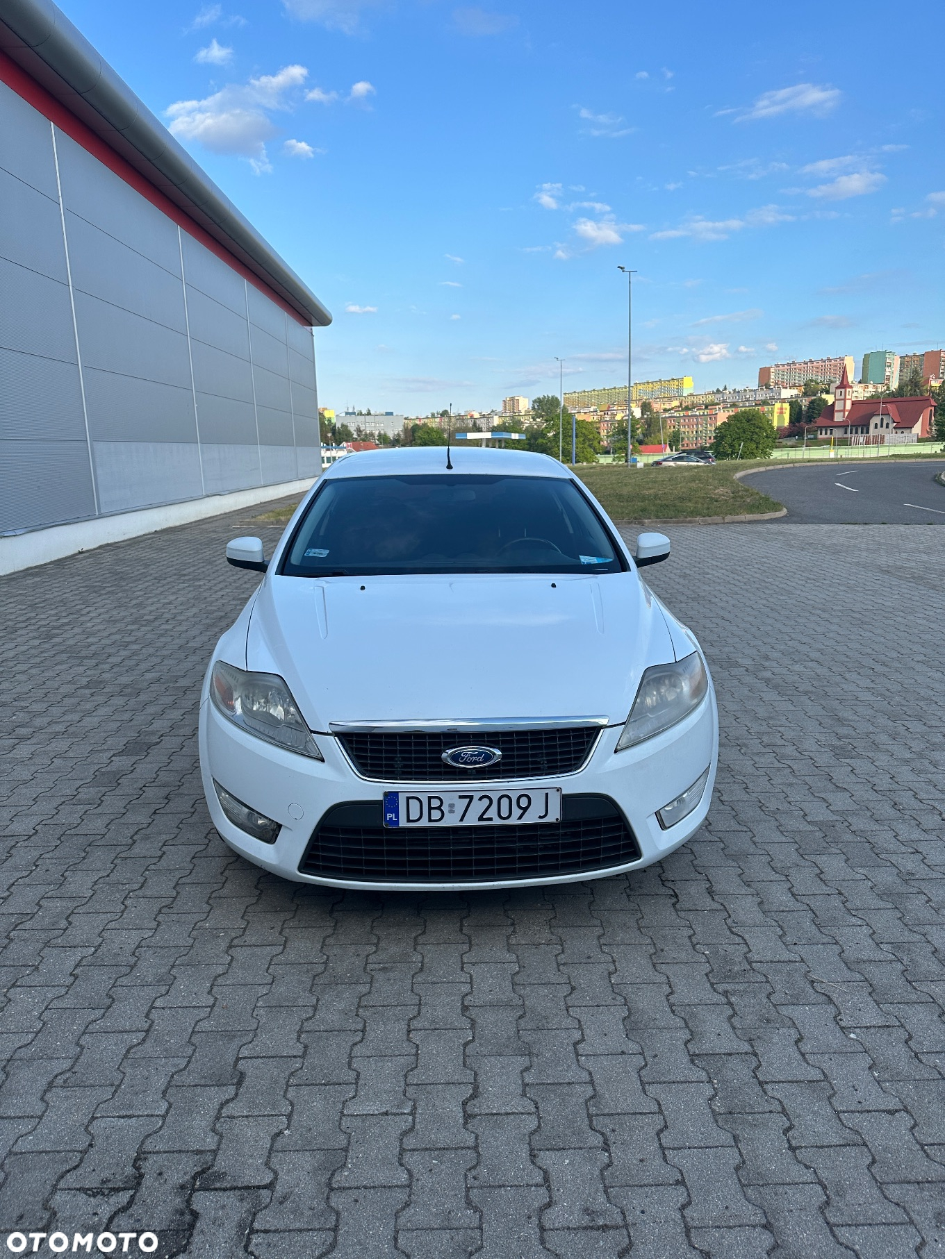Ford Mondeo 1.8 TDCi Ambiente - 9