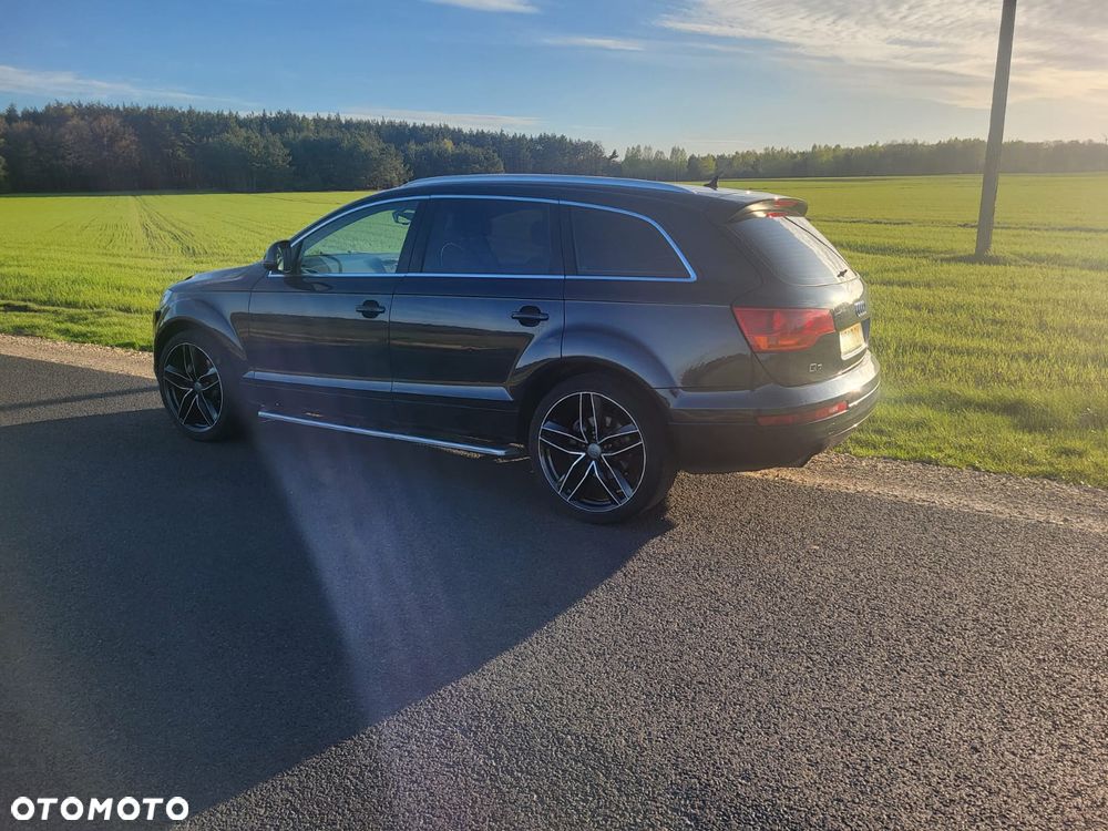 Audi Q7 - 4