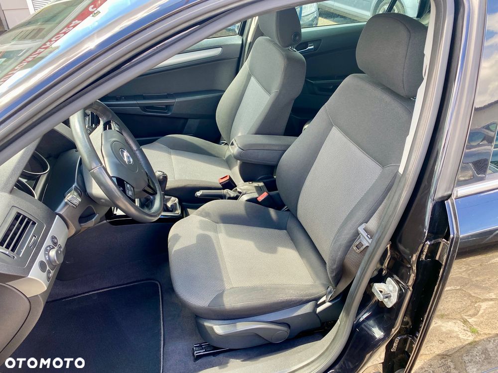 Opel Astra 1.4 Caravan Edition 111 Jahre - 10