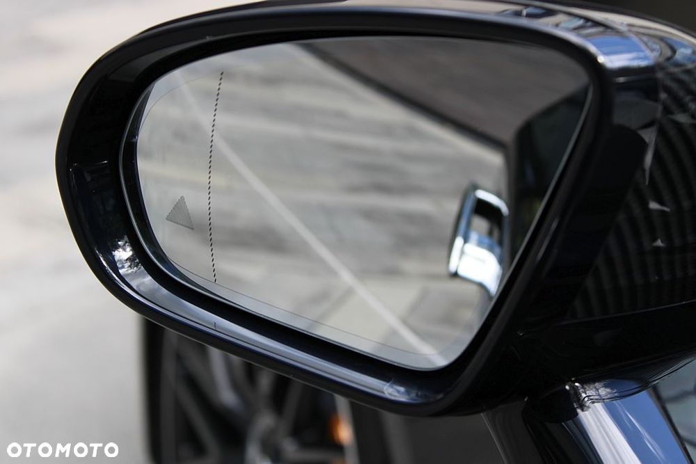 Mercedes-Benz SL AMG 63 4-Matic+ - 13