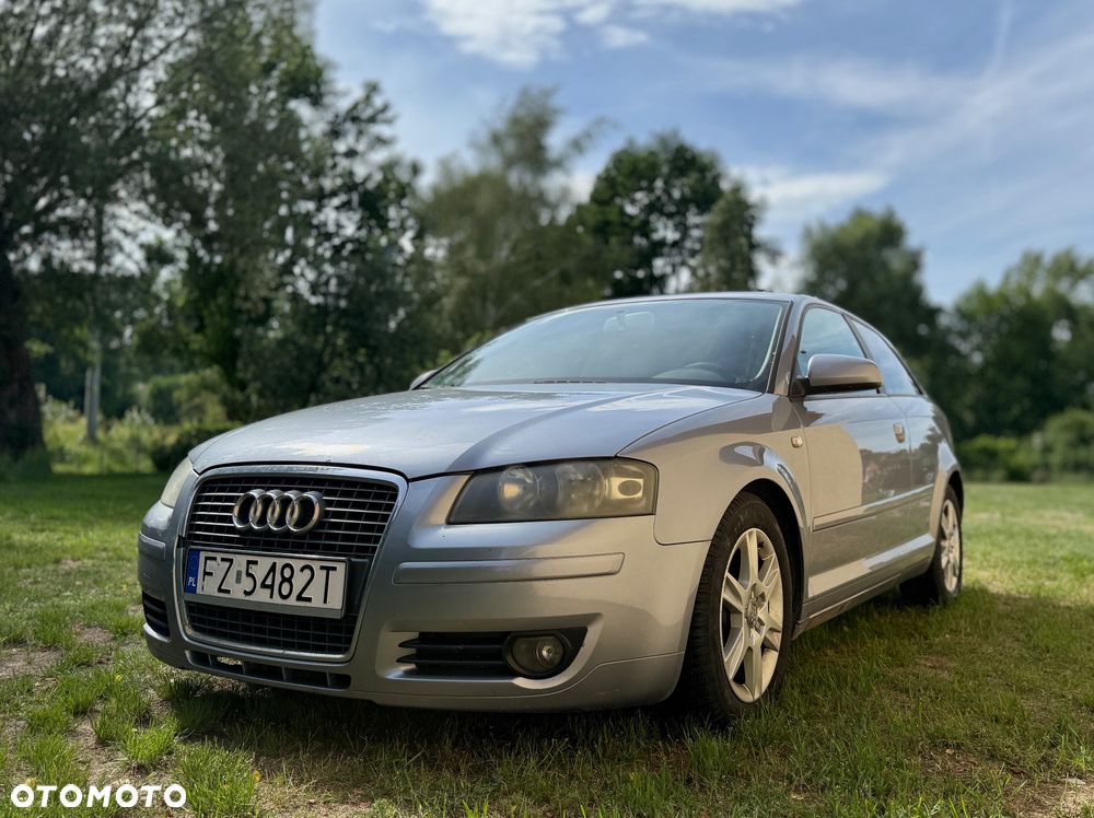 Audi A3 3-drzwiowe 1.6 FSI Ambiente - 1