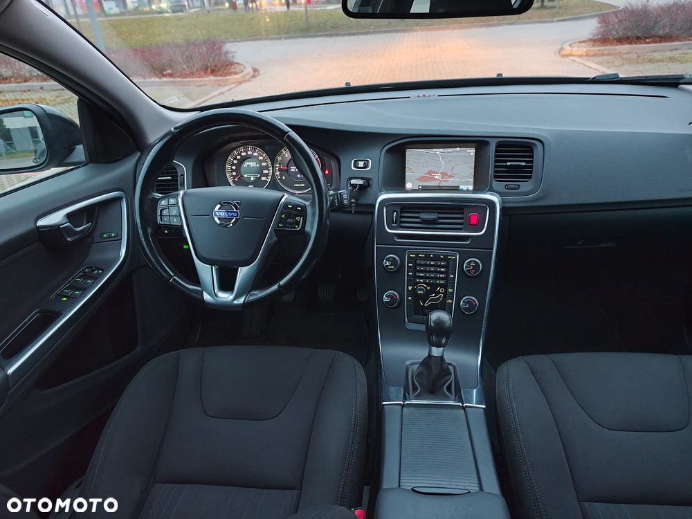 Volvo V60 D2 Momentum - 7
