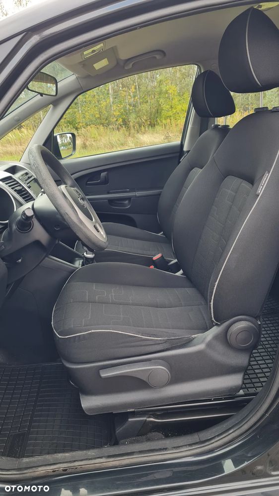 Kia Venga 1.4 CVVT Attract - 31