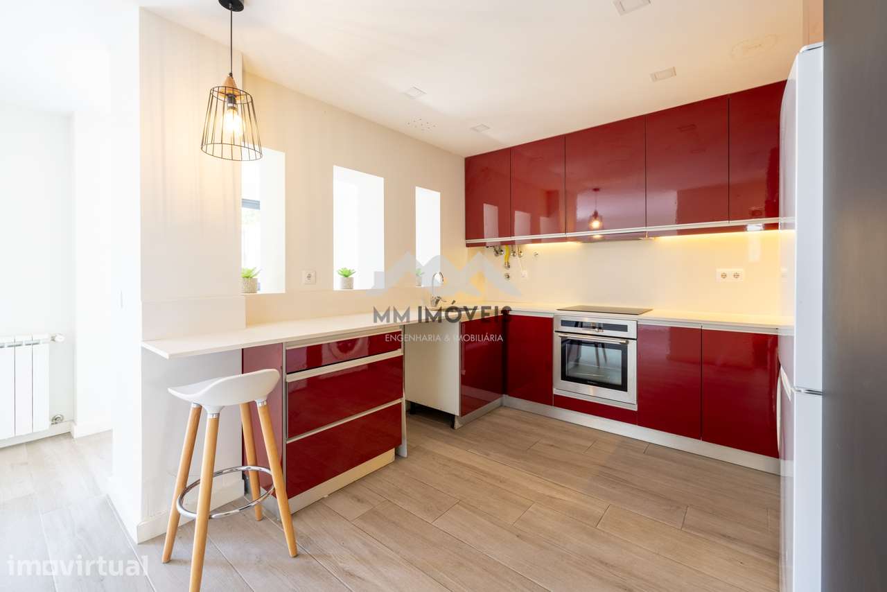 Apartamento T3 | Renovado | Arrendamento | Garagem | Terraço | Foz | M - Grande imagem: 5/30