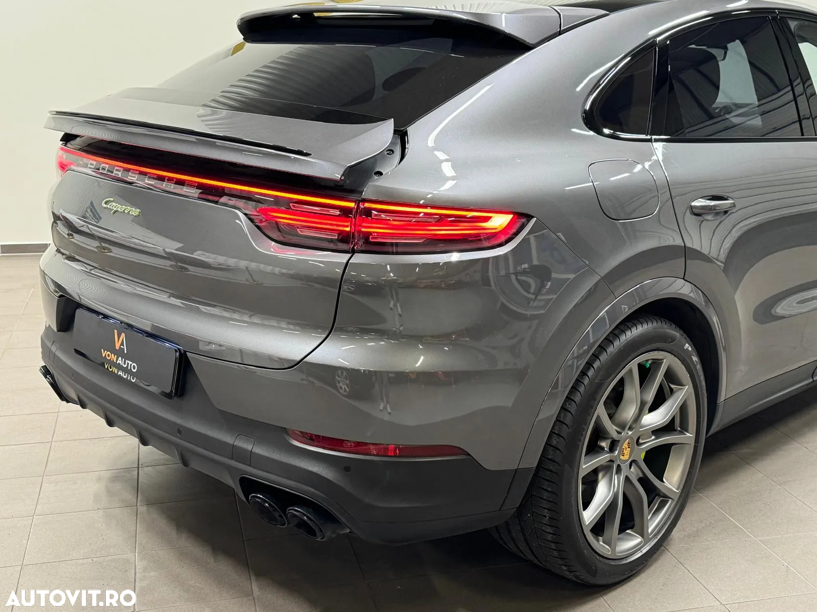 Porsche Cayenne Tiptronic S Platinum Edition - 16
