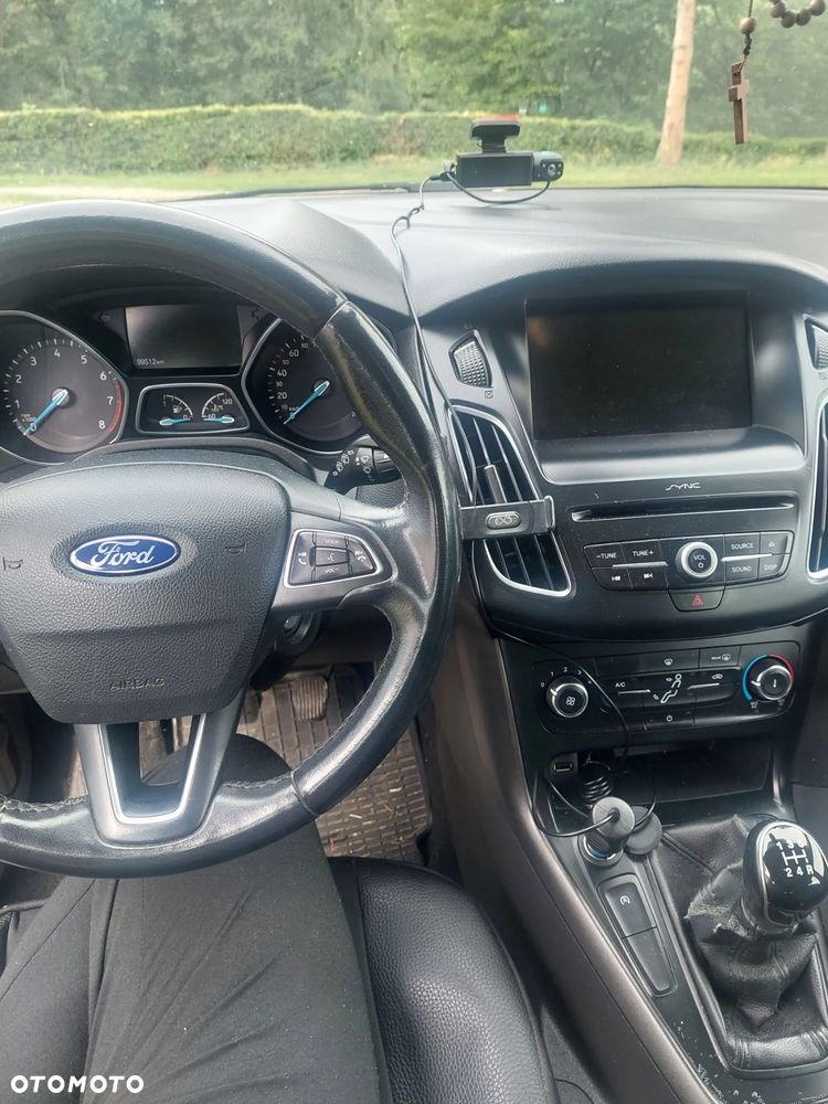 Ford Focus 1.0 EcoBoost Titanium ASS - 6