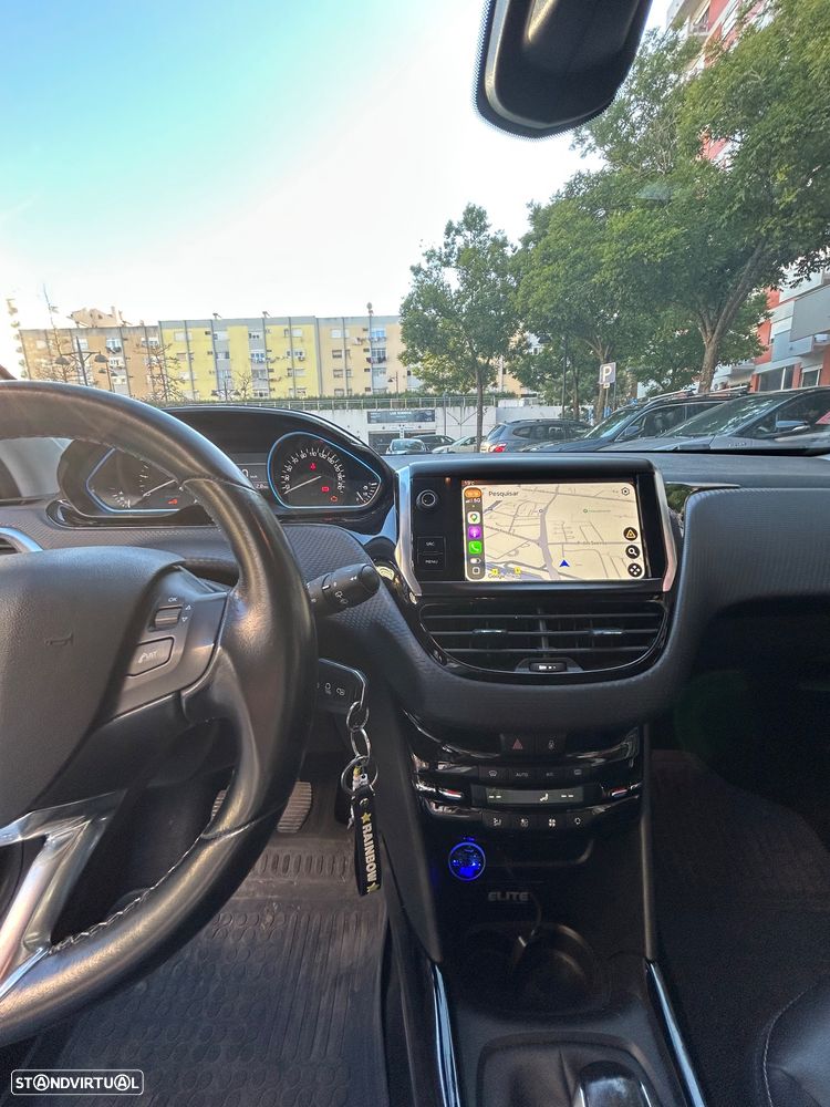 Peugeot 2008 1.6 BlueHDi Allure - 1