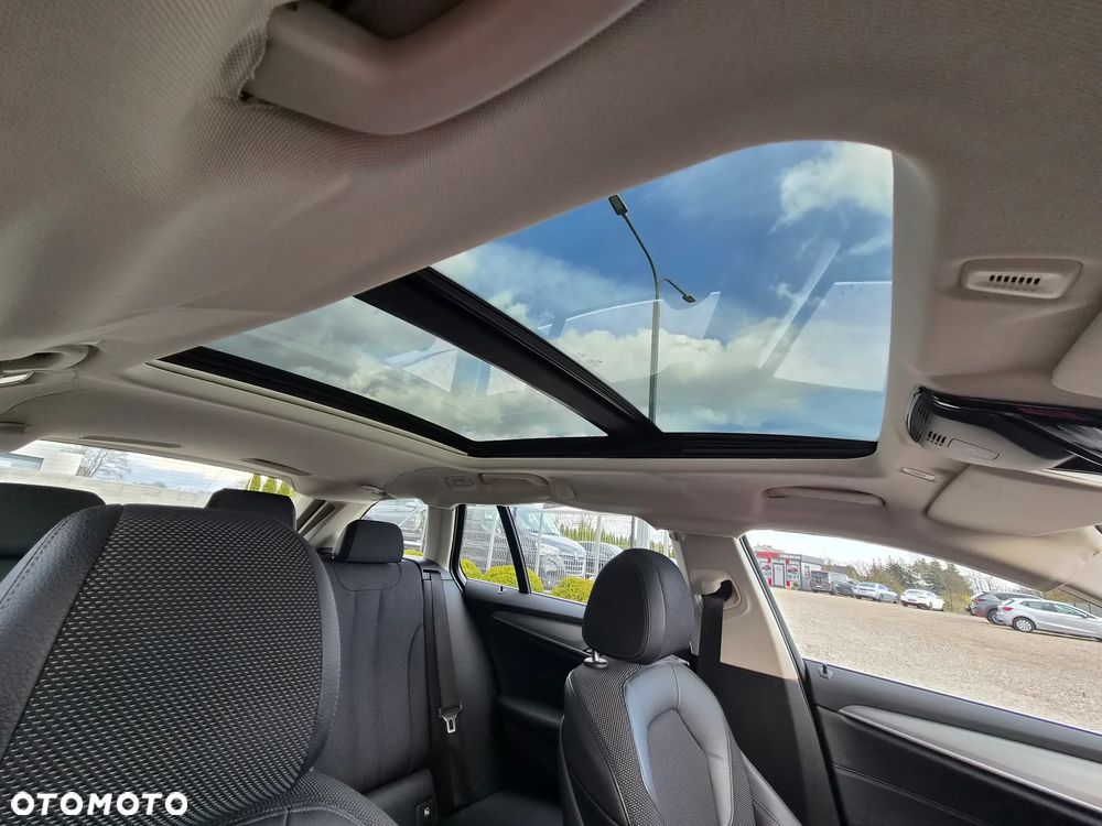 BMW Seria 5 530d xDrive Sport Line - 18