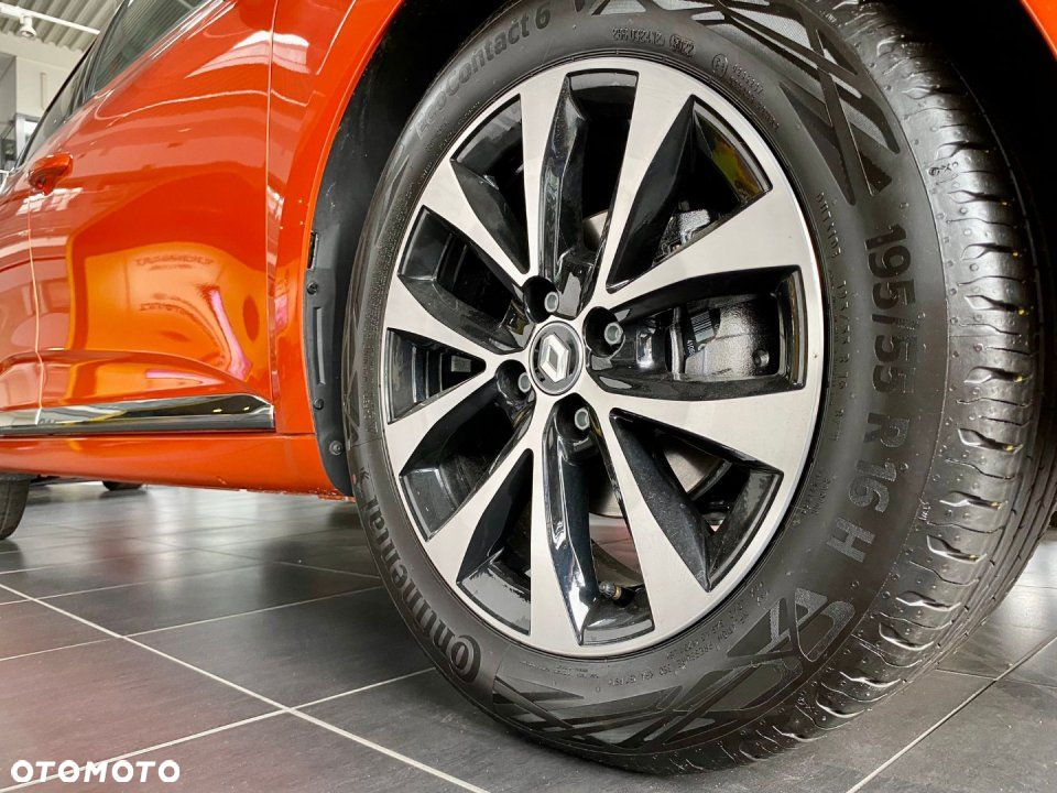 Renault Clio - 8