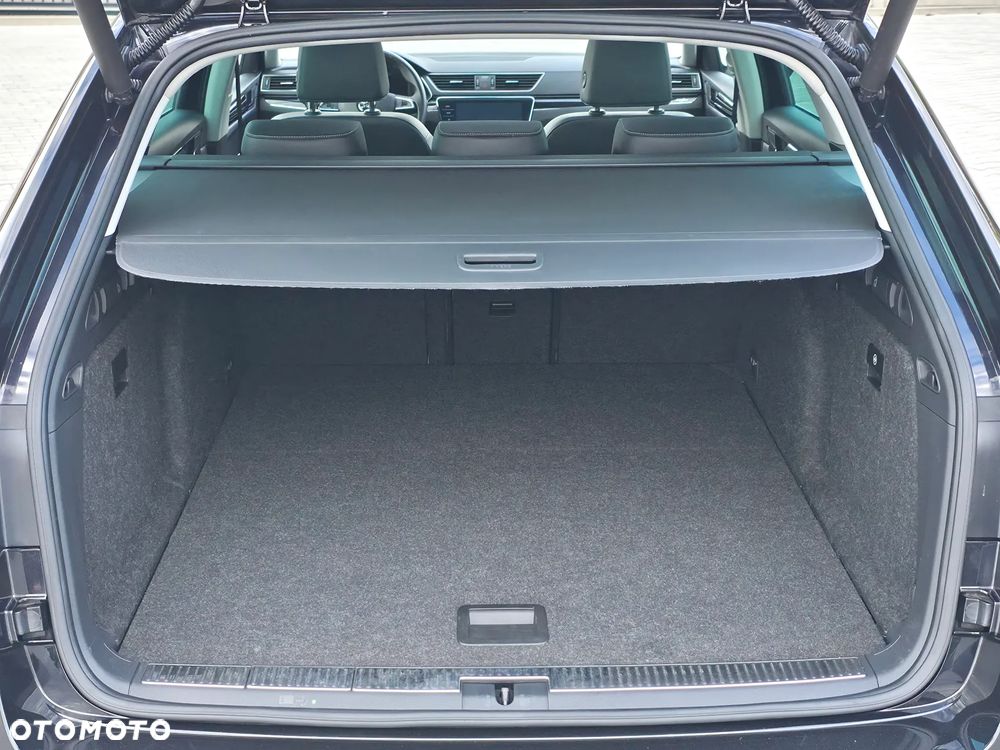 Skoda Superb 2.0 TDI SCR 4x4 L&K DSG - 35