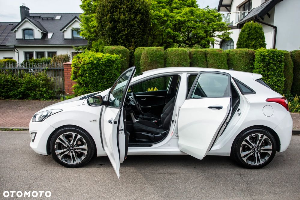 Hyundai i30 1.4 Trend - 16