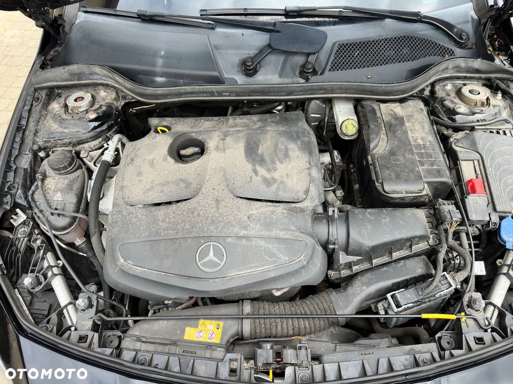 Mercedes-Benz CLA 250 4Matic 7G-DCT AMG Line - 8
