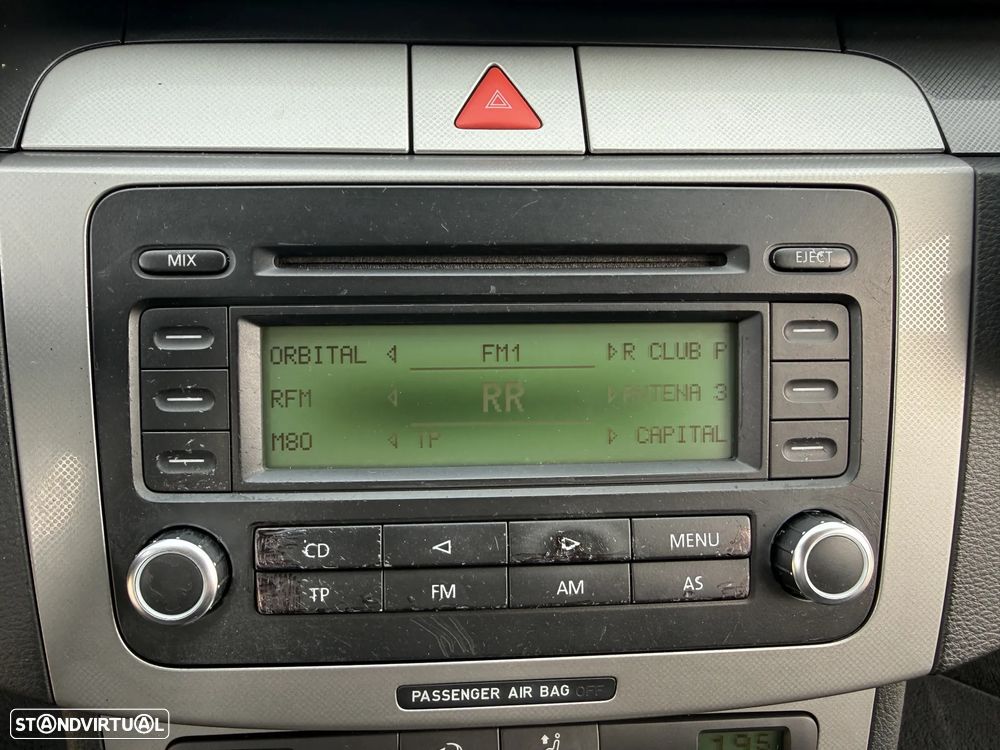 VW Passat 2.0 TDI Highline - 24