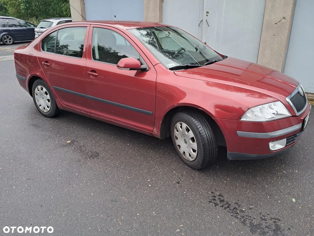 Skoda Octavia 1.6 Ambiente - 13
