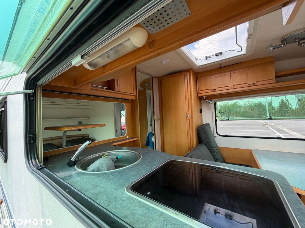 Adria Unica B 462 DP - 36