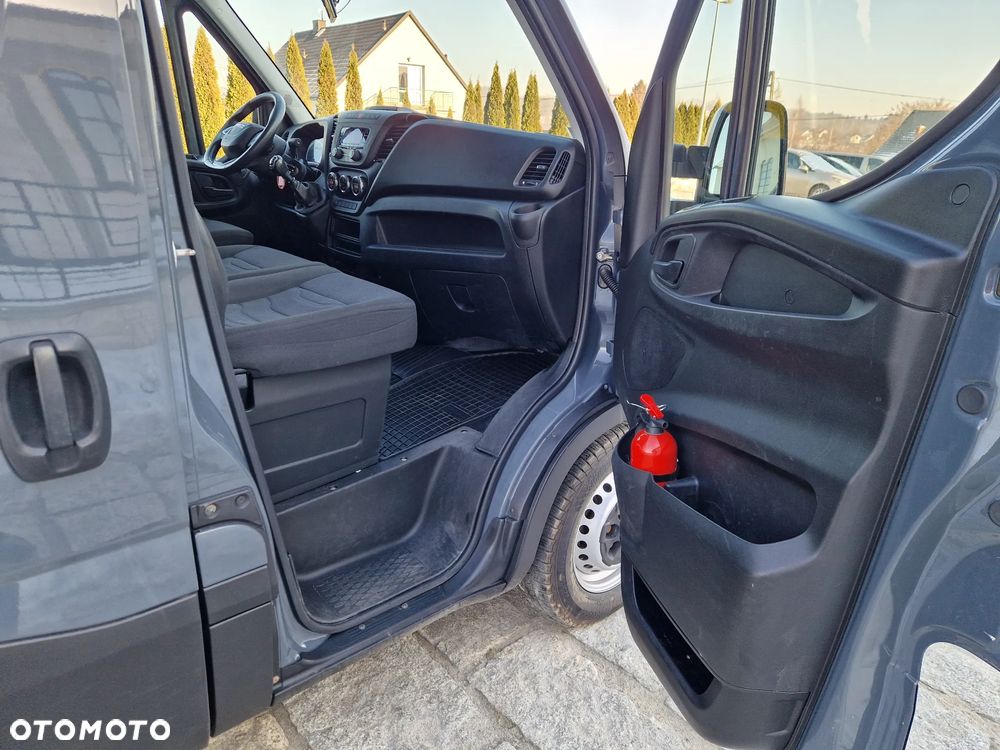 Iveco Daily 35S16 Brygadowy Max LONG Osobowy - 16