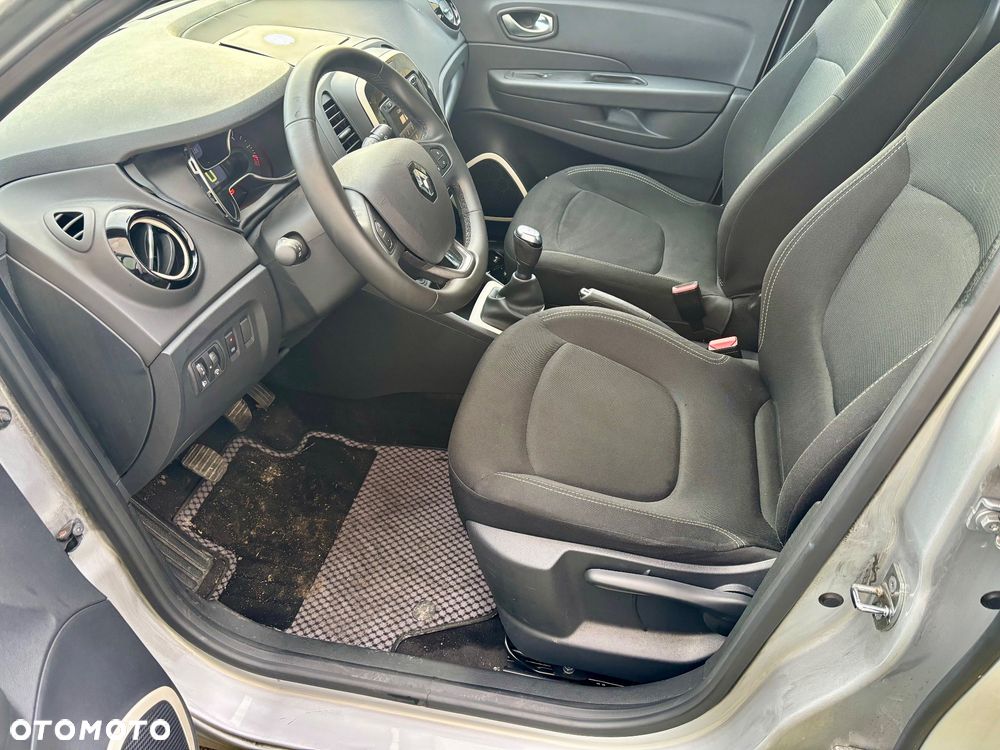 Renault Captur - 4