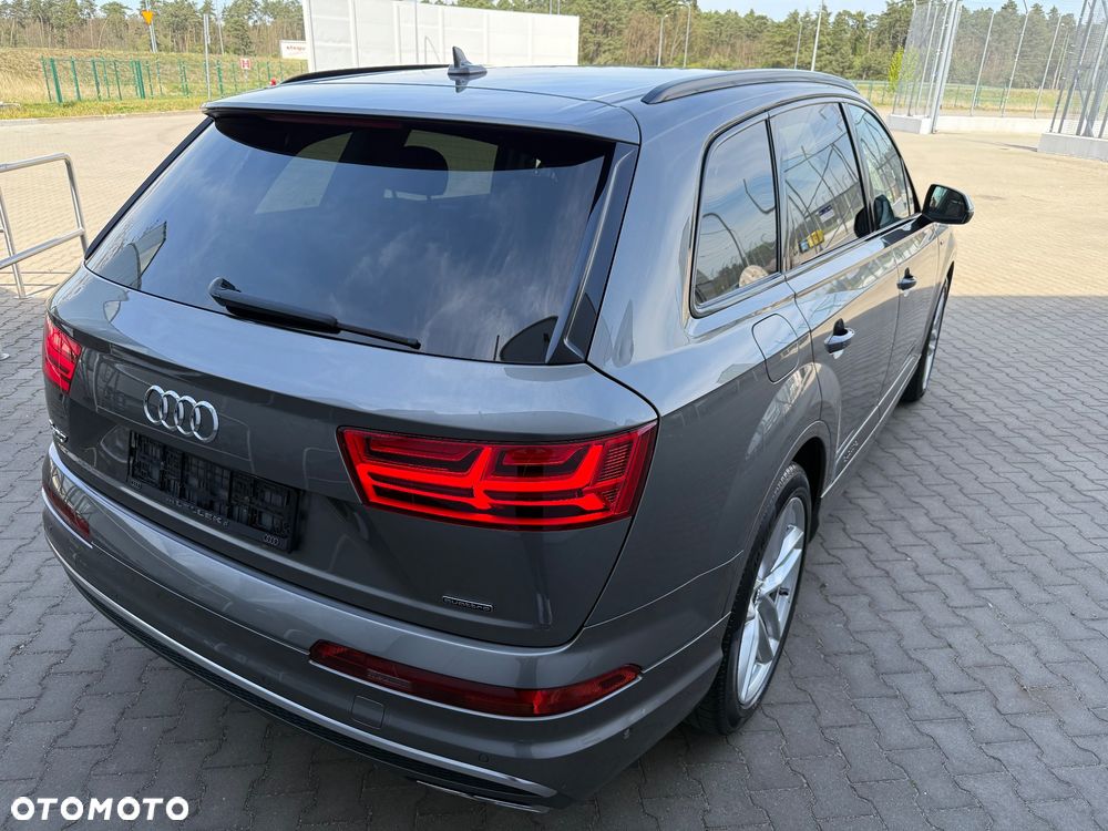 Audi Q7 3.0 TDI ultra Quattro Tiptronic - 12