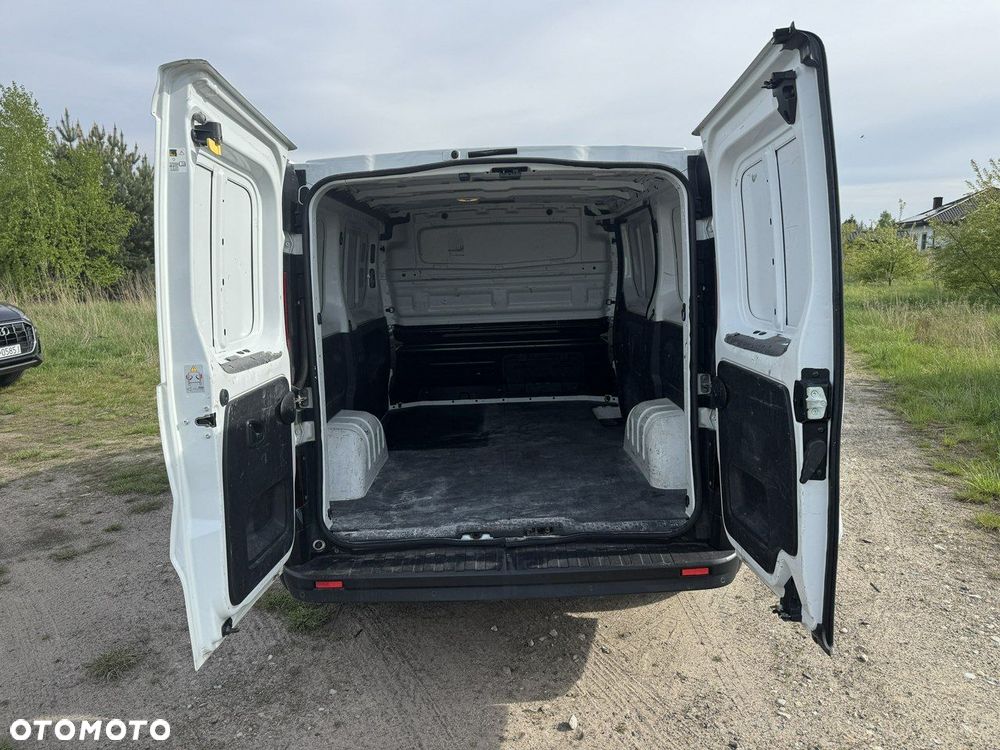 Renault Trafic - 9