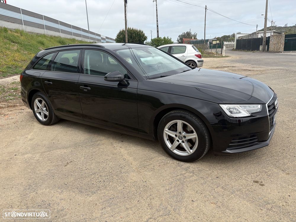Audi A4 Avant 35 TDI Design S tronic - 12