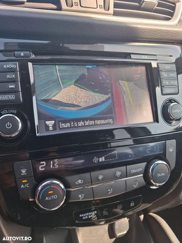 Nissan Qashqai 1.5 DCI Start/Stop N-Connecta - 21