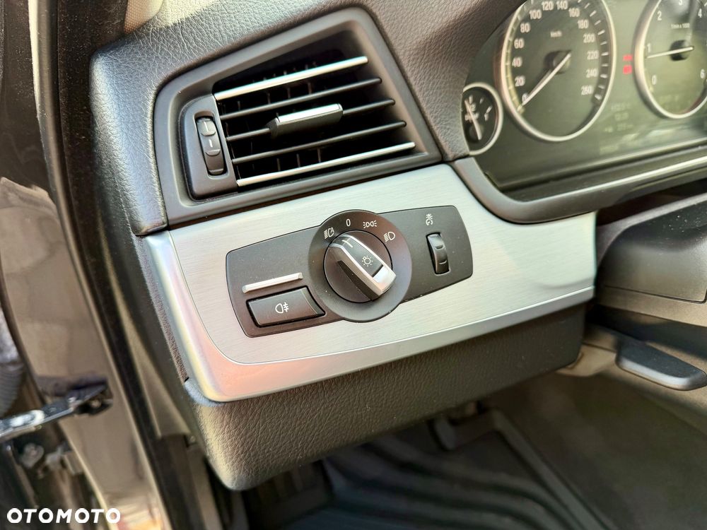 BMW Seria 5 520d Sport-Aut - 18