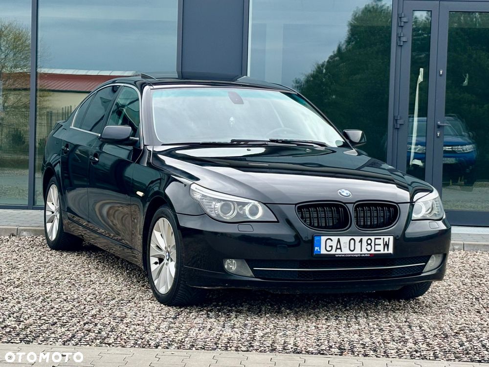 BMW Seria 5 520d Edition Sport - 9