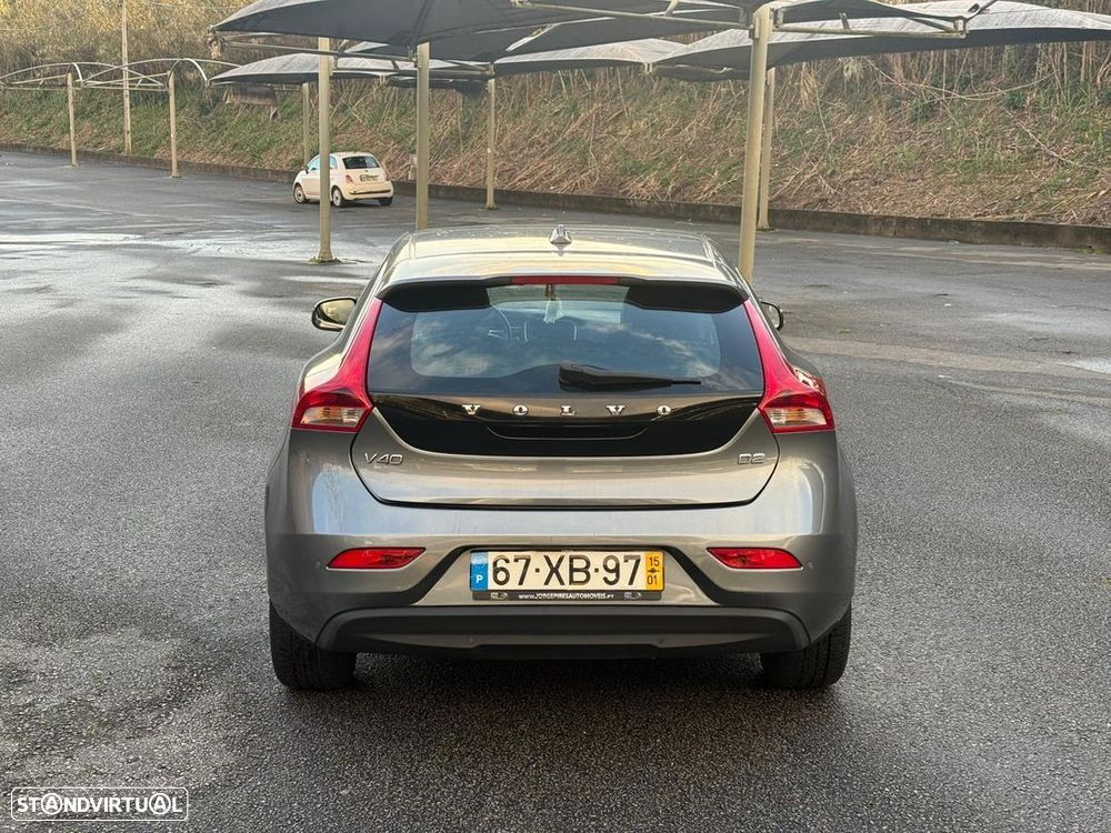 Volvo V40 1.6 D2 Momentum Eco - 5