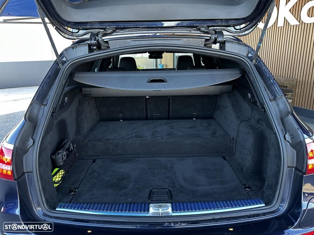 Mercedes-Benz E 300 de AMG Line - 39