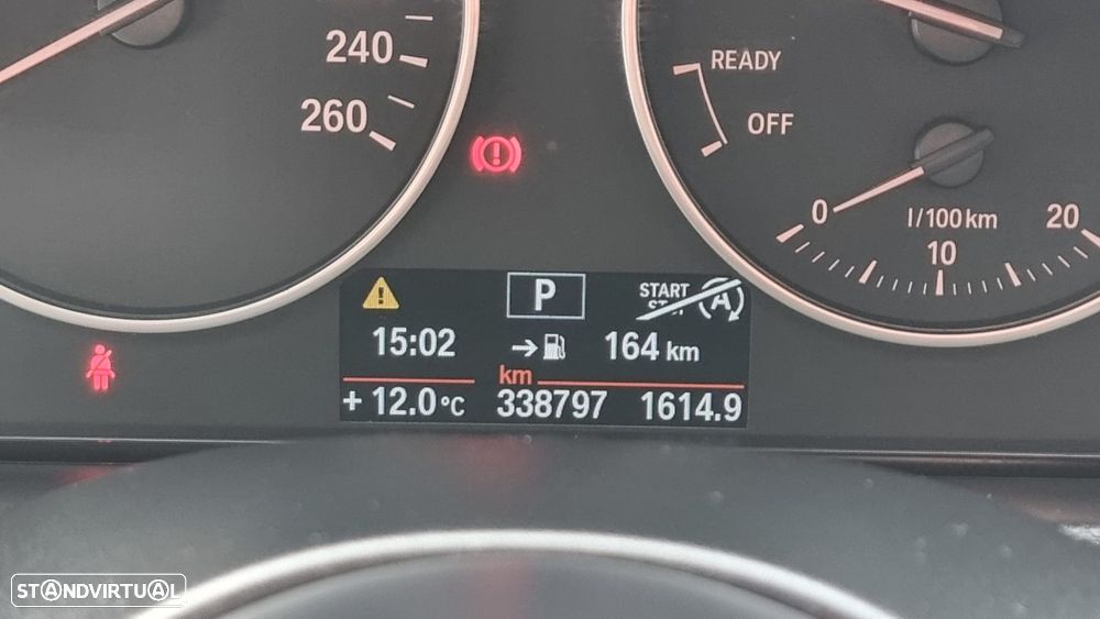 BMW 318 d Touring Auto - 27