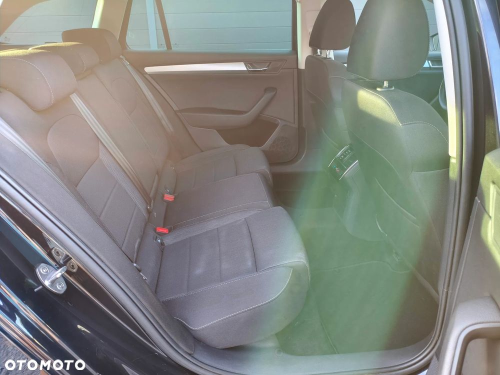 Skoda Superb 2.0 TDI DSG Style - 25